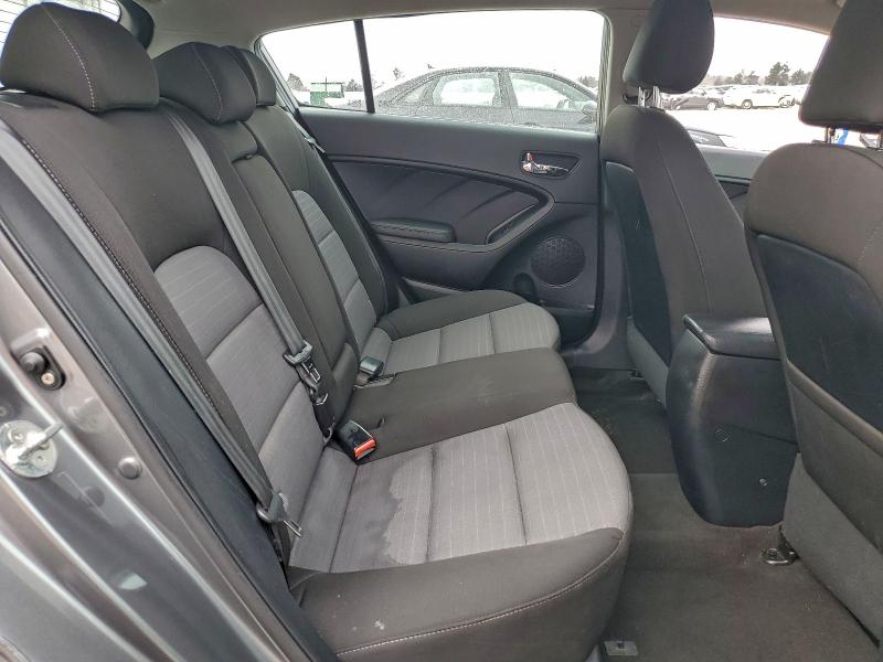 Фото 10 - KIA FORTE