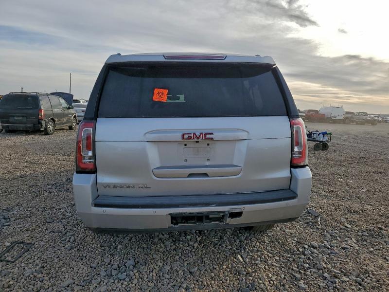 Фото 6 - GMC YUKON
