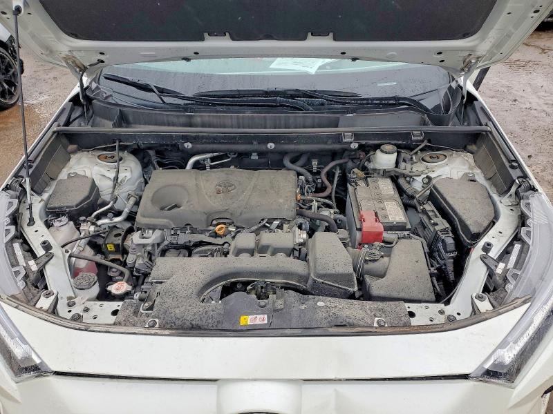 Фото 12 - TOYOTA RAV4