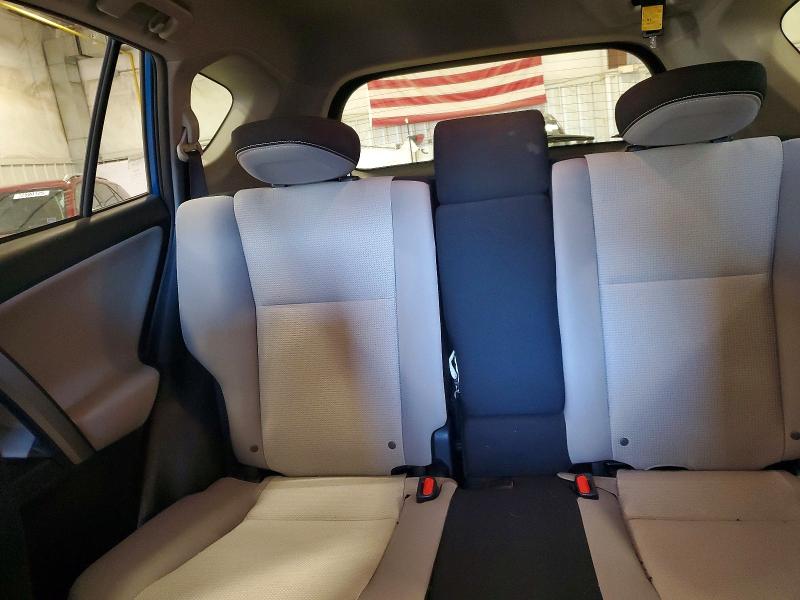 Фото 10 - TOYOTA RAV4