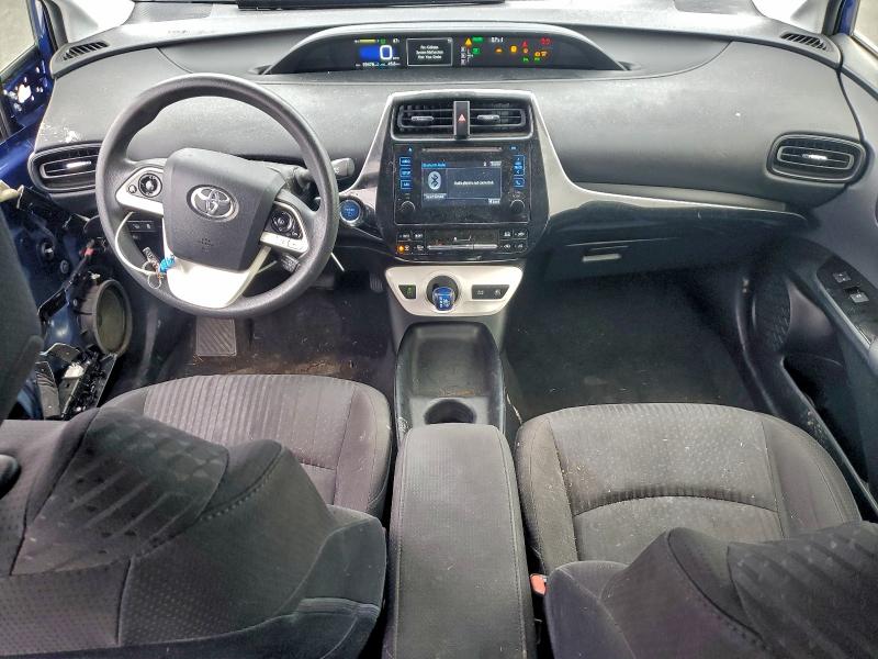 Фото 8 - TOYOTA PRIUS