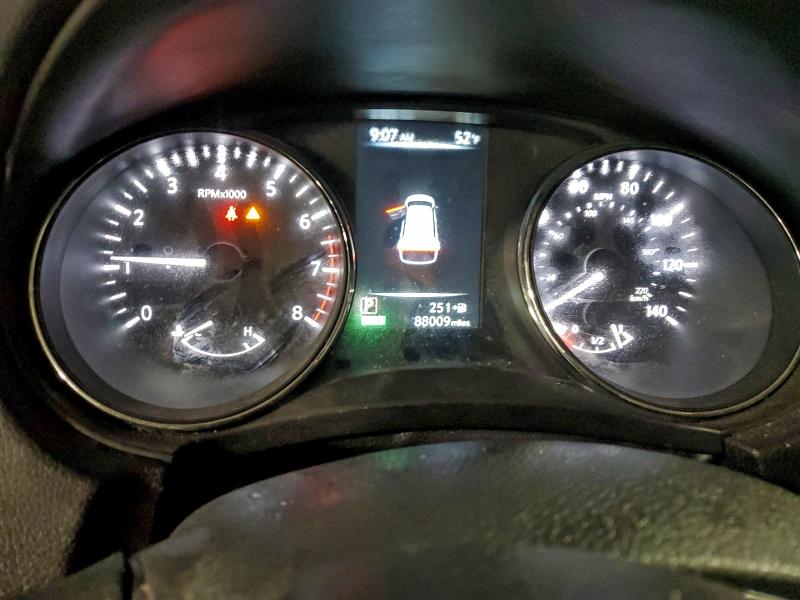 Фото 9 - NISSAN ROGUE