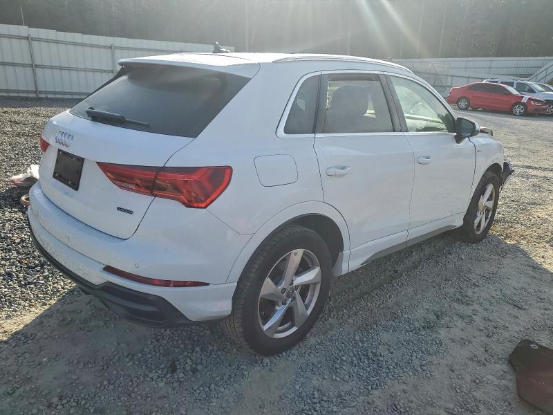 Фото 3 - AUDI Q3