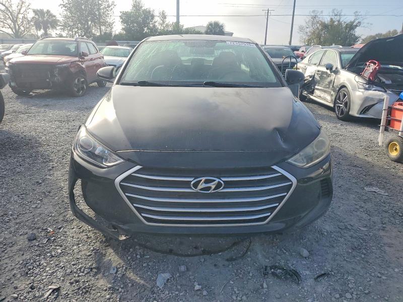 Фото 5 - HYUNDAI ELANTRA