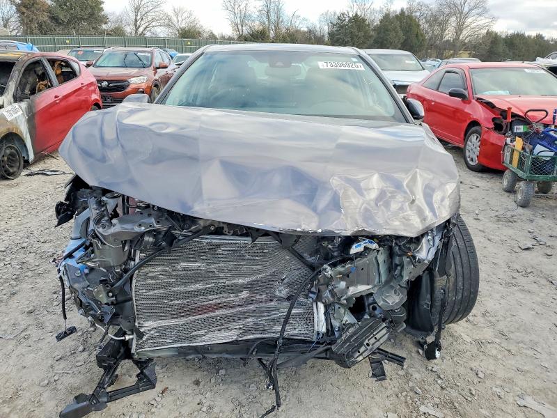 Фото 5 - TOYOTA CAMRY