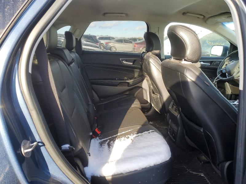 Фото 10 - FORD EDGE