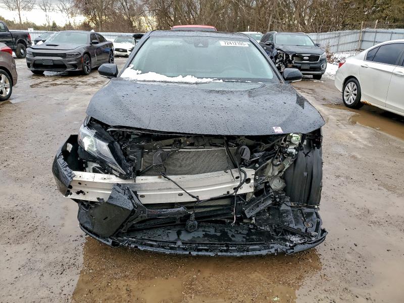 Фото 5 - TOYOTA CAMRY