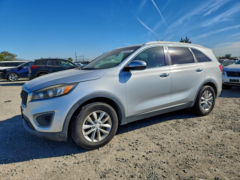 Фото 1 - KIA SORENTO