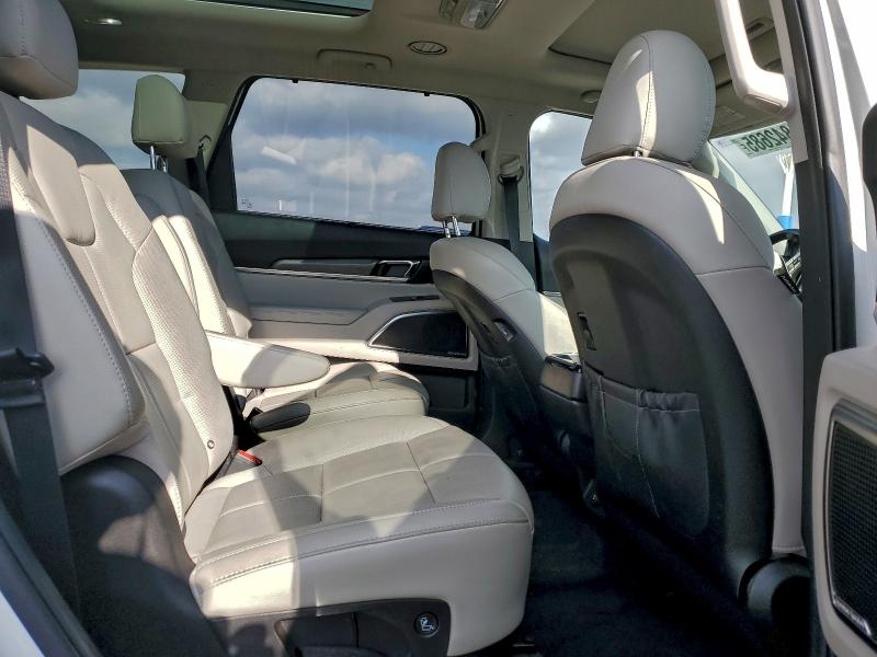 Фото 11 - KIA TELLURIDE