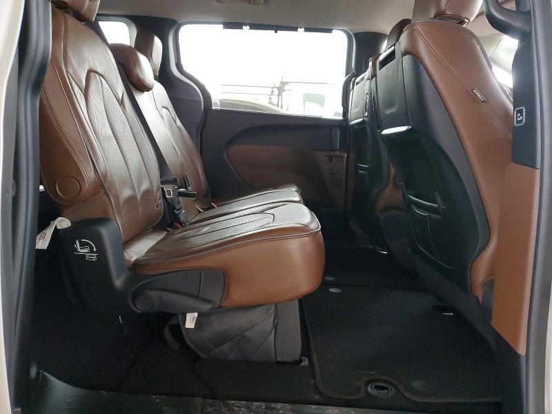 Фото 11 - CHRYSLER PACIFICA