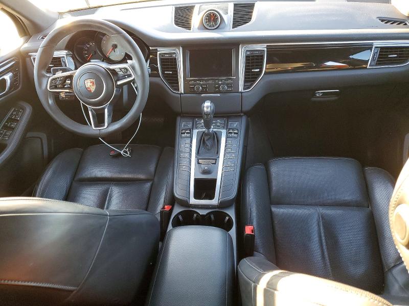 Фото 8 - PORSCHE MACAN