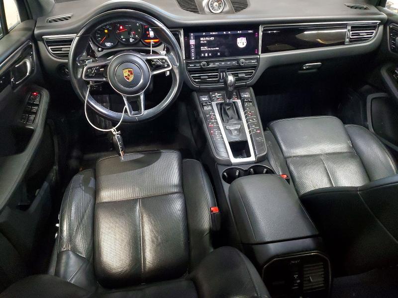 Фото 8 - PORSCHE MACAN