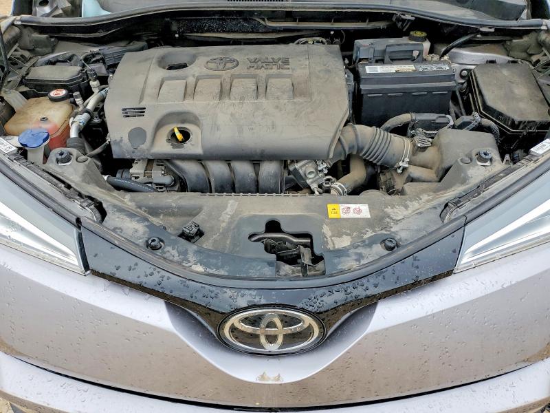 Фото 12 - TOYOTA C-HR