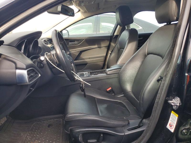 Фото 7 - JAGUAR XE