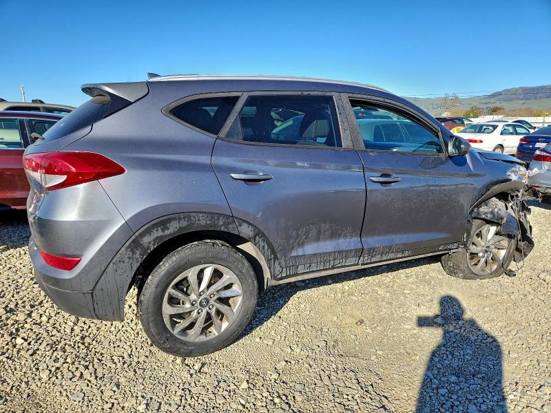 Фото 3 - HYUNDAI TUCSON