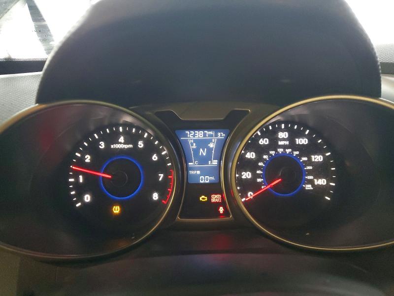 Фото 9 - HYUNDAI VELOSTER