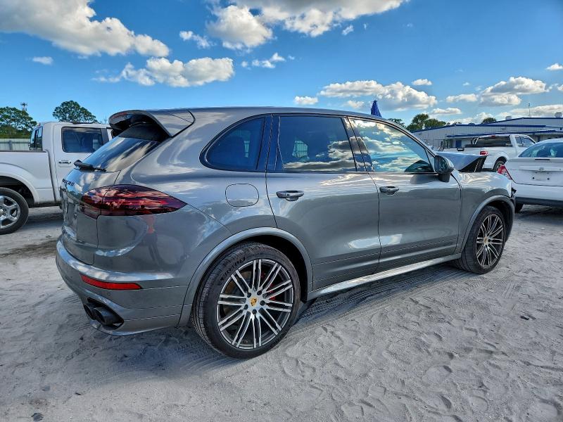 Фото 3 - PORSCHE CAYENNE