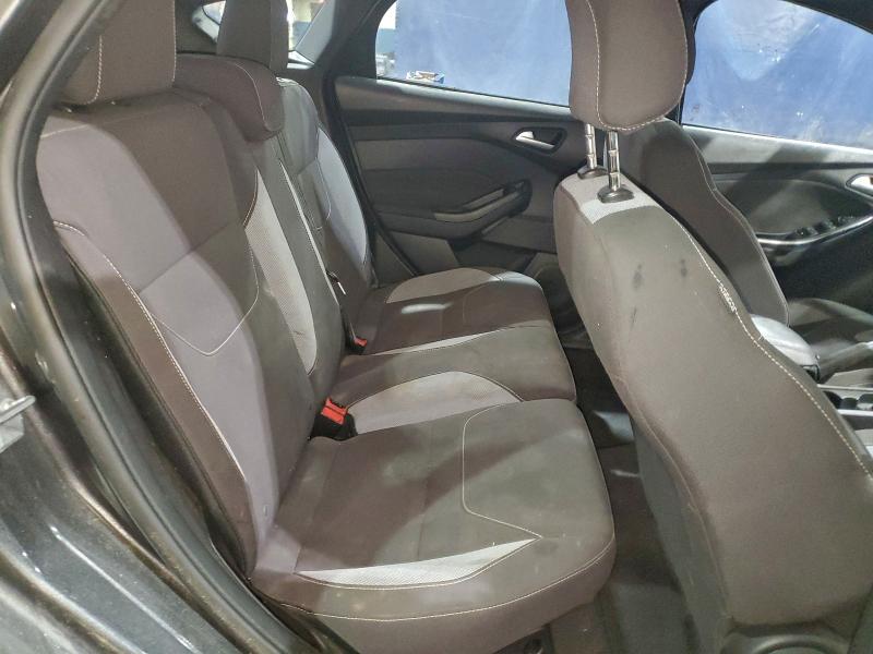 Фото 10 - FORD FOCUS