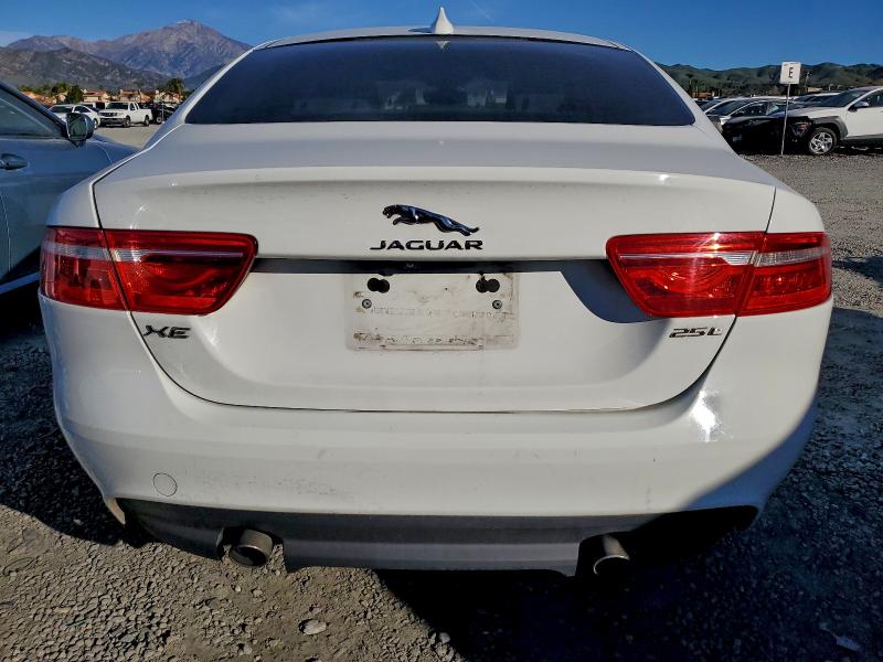 Фото 6 - JAGUAR XE