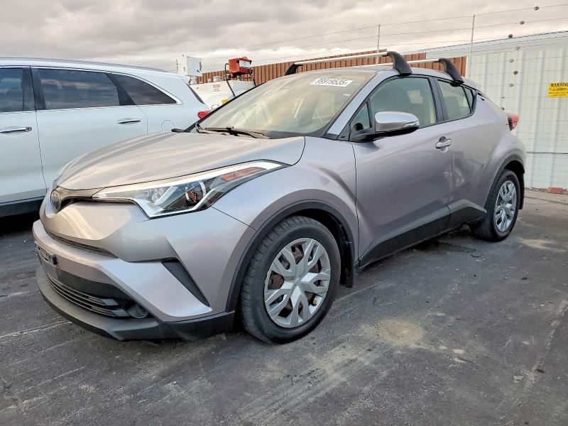 Фото 1 - TOYOTA C-HR