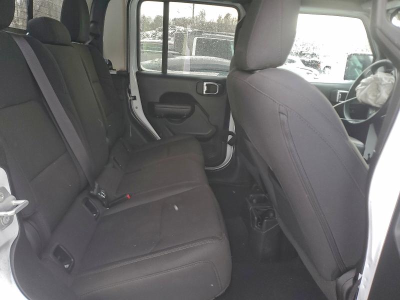 Фото 10 - JEEP GLADIATOR