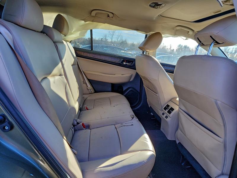 Фото 11 - SUBARU OUTBACK