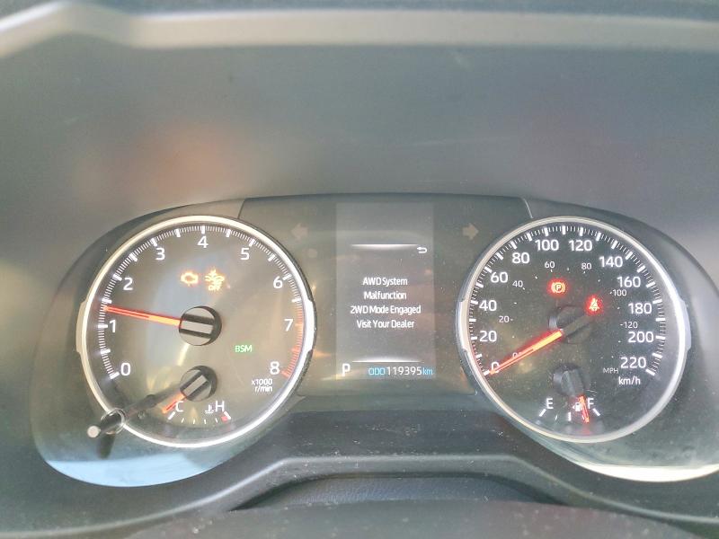 Фото 9 - TOYOTA RAV4