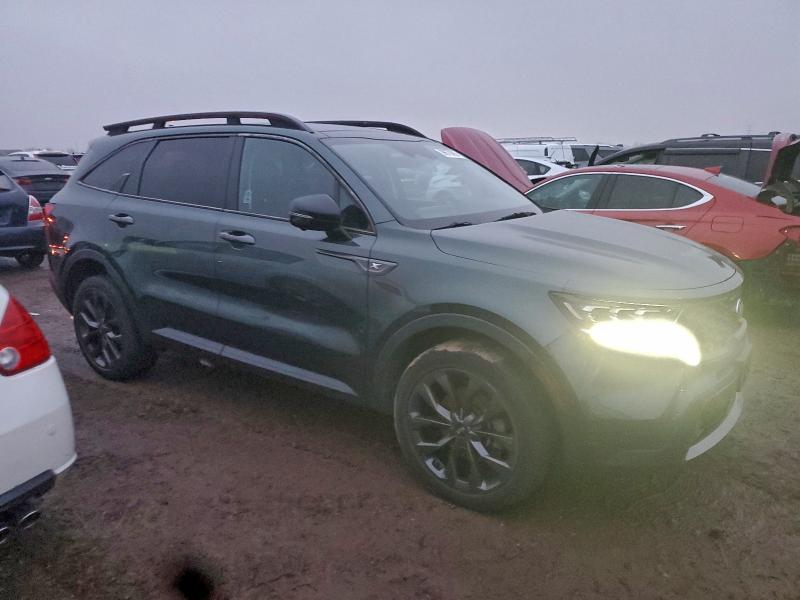 Фото 4 - KIA SORENTO