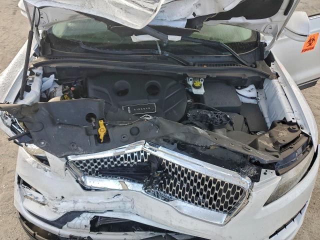 Фото 12 - LINCOLN MKC