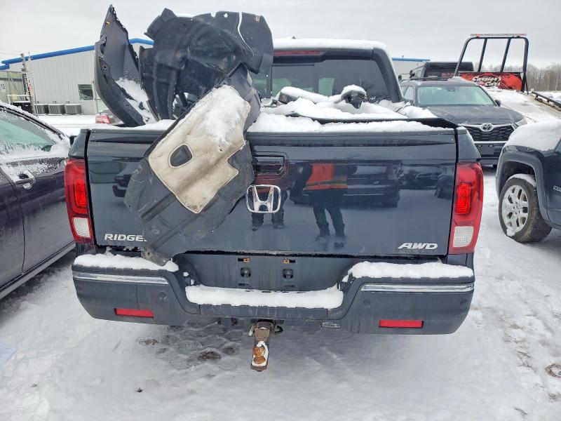 Фото 6 - HONDA RIDGELINE