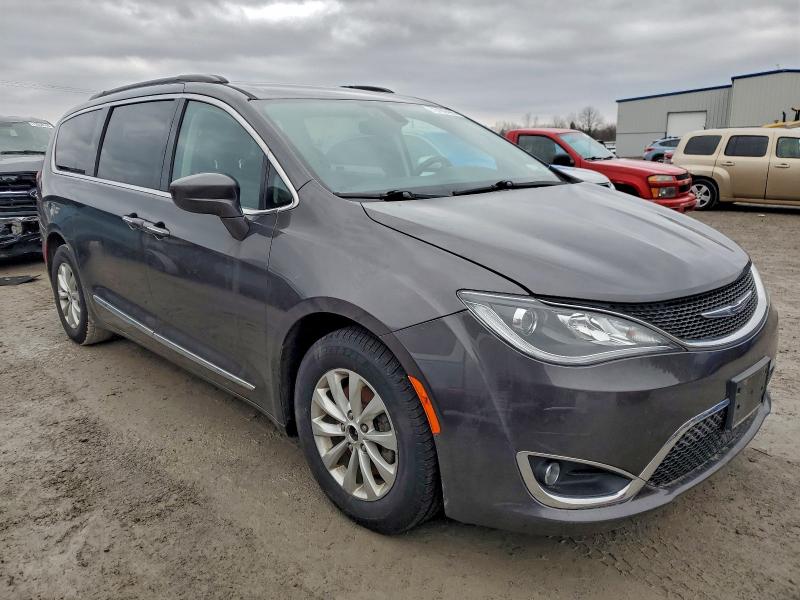 Фото 4 - CHRYSLER PACIFICA