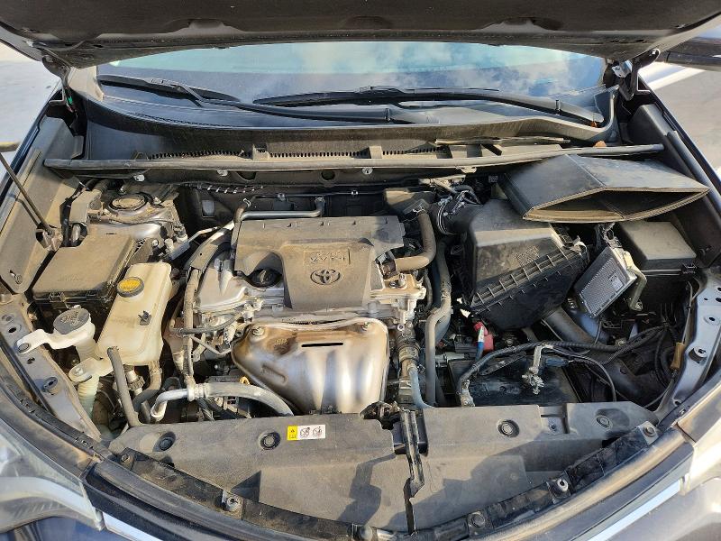 Фото 12 - TOYOTA RAV4