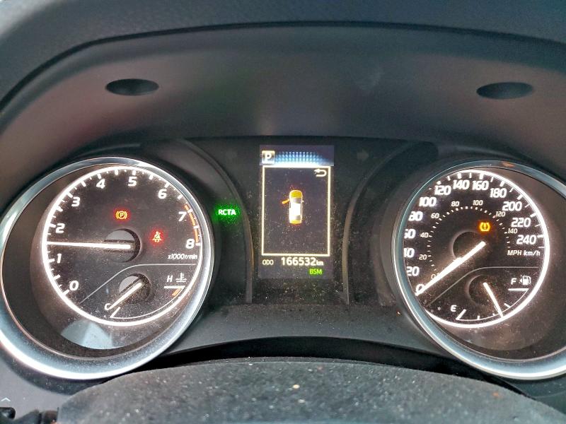 Фото 9 - TOYOTA CAMRY