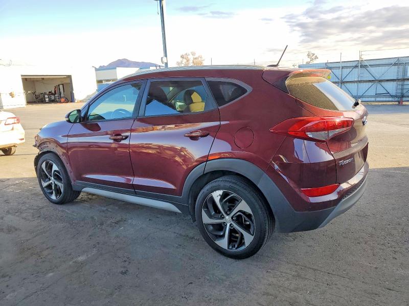 Фото 2 - HYUNDAI TUCSON