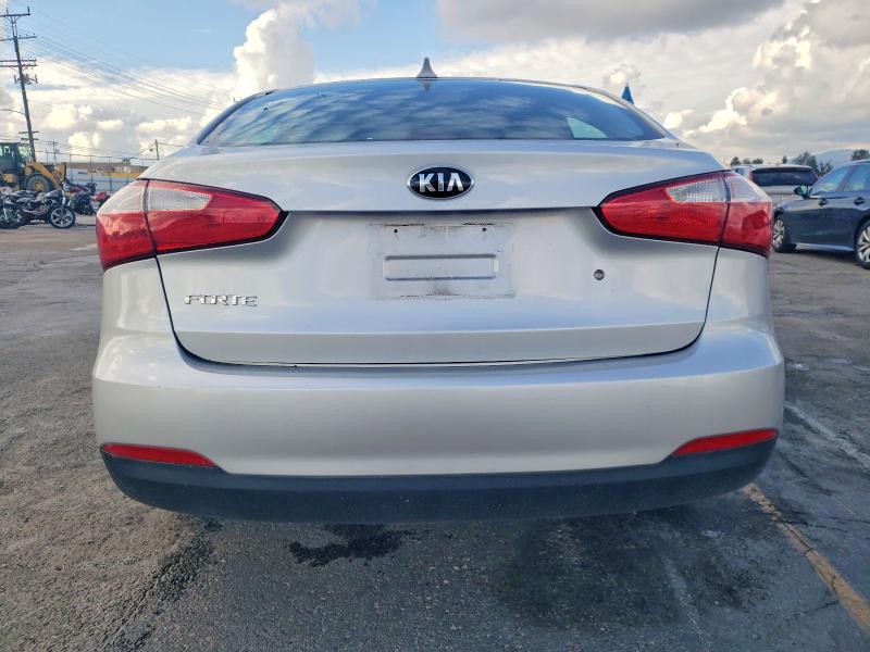 Фото 6 - KIA FORTE
