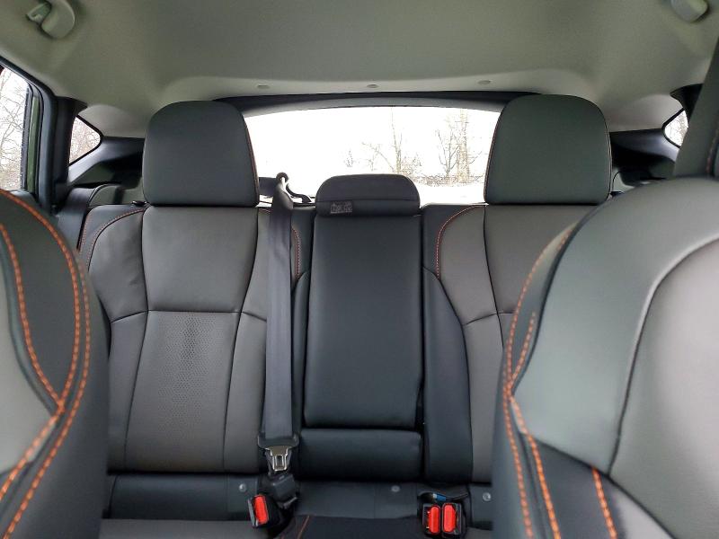 Фото 10 - SUBARU CROSSTREK