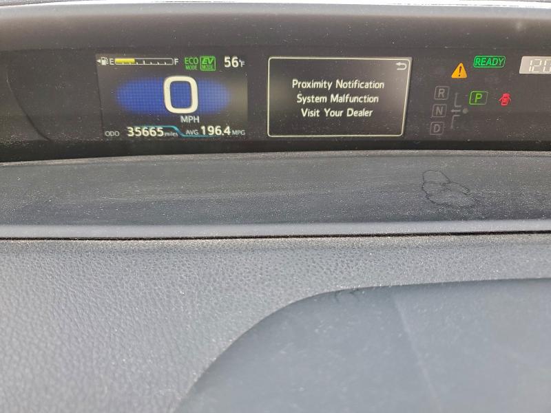 Фото 9 - TOYOTA PRIUS