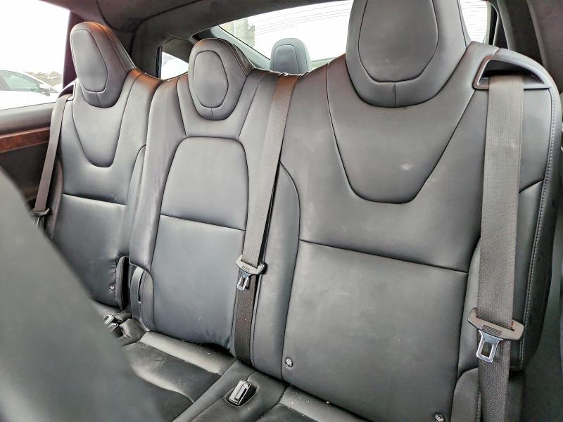 TESLA MODEL X 2018 VIN 5YJXCAE2XJF141831