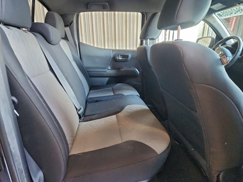 Фото 10 - TOYOTA TACOMA