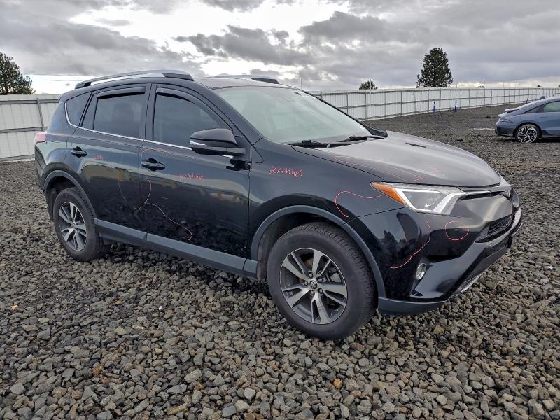 Фото 4 - TOYOTA RAV4