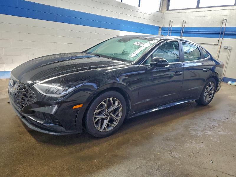 Фото 1 - HYUNDAI SONATA