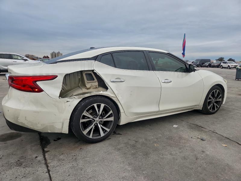 Фото 3 - NISSAN MAXIMA