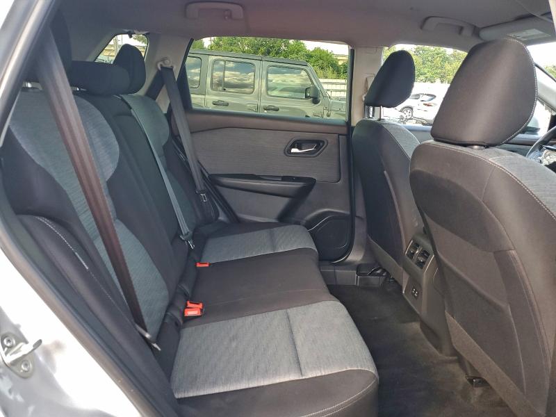 Фото 11 - NISSAN ROGUE