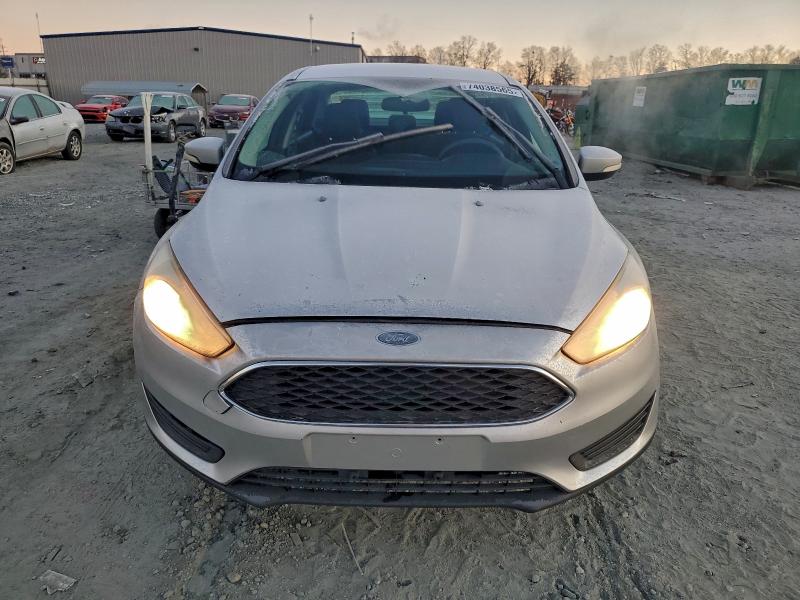 Фото 5 - FORD FOCUS