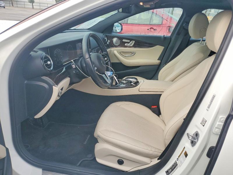 Фото 7 - MERCEDES-BENZ E-CLASS