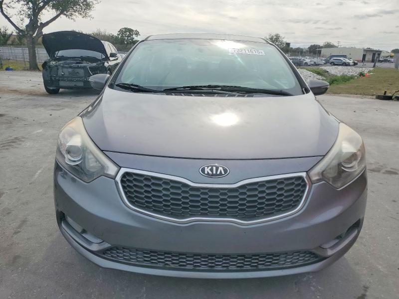 Фото 5 - KIA FORTE