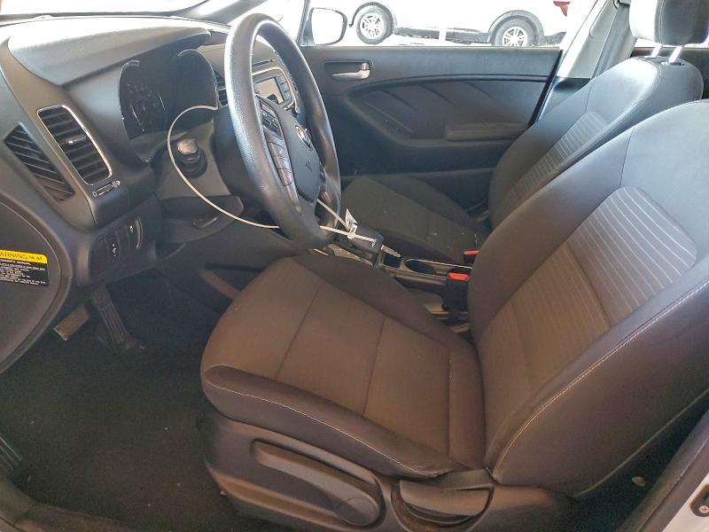 Фото 7 - KIA FORTE