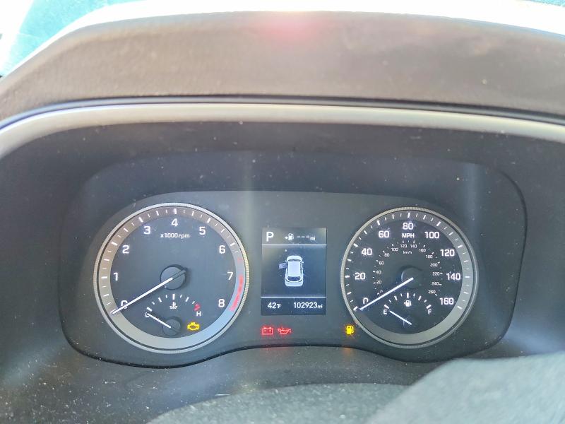 Фото 9 - HYUNDAI TUCSON