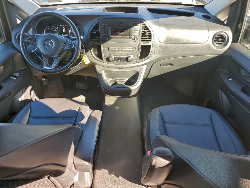 Фото 8 - MERCEDES-BENZ METRIS