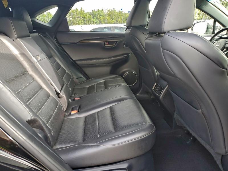 Фото 10 - LEXUS NX